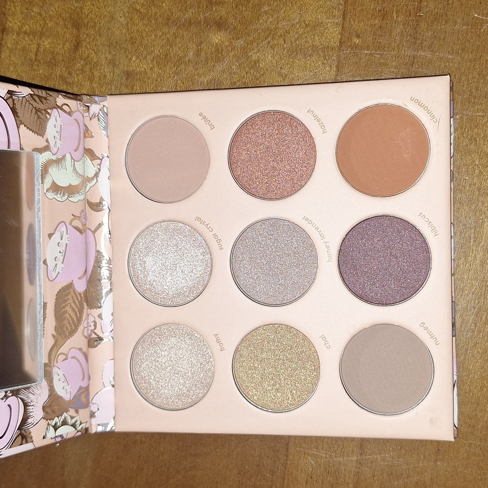 Winky Lux Latte Kitten Palette💥